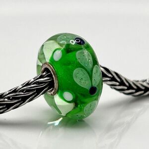 TROLLBEADS Green & Navy Blue Glitter Flower Ferns Unique LAA 925S NEW!